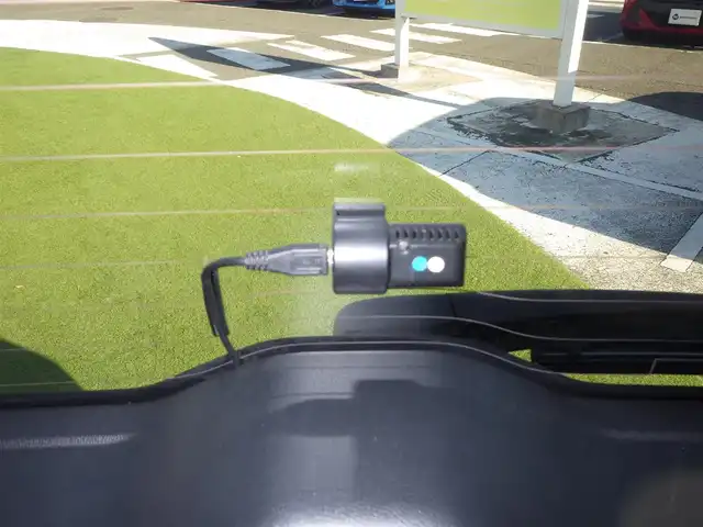 ホンダ フリード ハイブリット G ホンダセンシング 千葉県 2020(令2)年 5.6万km クリスタルブラックパール ホンダセンシング/・衝突軽減ブレーキ（CMBS）/・車線維持支援システム（LKAS）/・アダプティブクルーズコントロール（ACC）/・後方誤発進抑制機能/・誤発進抑制機能/両側パワースライドドア/ハーフレザーシート/前席シートヒーター/純正SDナビ/地デジTV/【DVD/CD再生機能　Bluetooth接続】/バックカメラ/ドライブレコーダー（前後撮影）/革巻きステアリング/ETC/LEDヘッドライト/ウインカーミラー/リアコーナーセンサー/純正15インチアルミホイル/Honda スマートキー