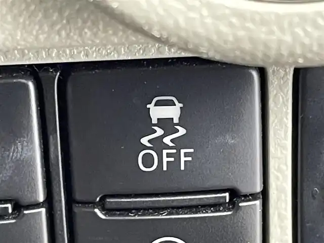 ダイハツ キャスト スタイル G ターボ VS SAⅢ 群馬県 2020(令2)年 4.3万km ファイアークォーツレッドM 純正８インチナビ　アラウンドビューモニター　シートヒーター　ＥＴＣ２．０　純正ドラレコ　アイドリングストップ　オートハイビーム　オートライト　純正アルミホイール　ＨＤＭＩ入力　純正フロアマット　禁煙車