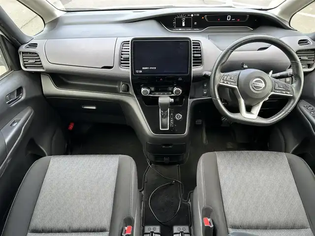 日産 セレナ ハイウェイスター V 岡山県 2020(令2)年 8.1万km ブリリアントホワイトパール 登録時走行距離80270km/社外10インチナビ/フルセグTV(AM.FM.CD.DVD.TV.BT)/フリップダウンモニター/両側パワースライドドア/ハンズフリーパワースライドドア/アラウンドビューモニター/ETC/ブラインドスポットモニター/クリアランスソナー/衝突軽減ブレーキ/横滑り防止装置/クルーズコントロール/アダプティブLEDヘッドライト/アイドリングストップ/16インチ純正AW/フロアマット