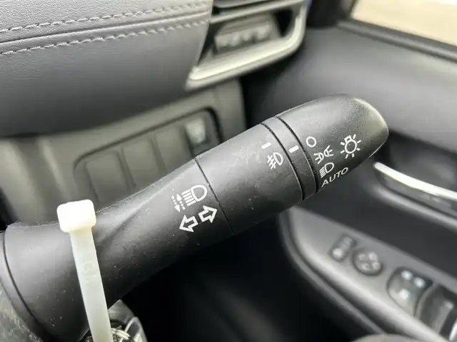 日産 セレナ ハイウェイスター V 岡山県 2020(令2)年 8.1万km ブリリアントホワイトパール 登録時走行距離80270km/社外10インチナビ/フルセグTV(AM.FM.CD.DVD.TV.BT)/フリップダウンモニター/両側パワースライドドア/ハンズフリーパワースライドドア/アラウンドビューモニター/ETC/ブラインドスポットモニター/クリアランスソナー/衝突軽減ブレーキ/横滑り防止装置/クルーズコントロール/アダプティブLEDヘッドライト/アイドリングストップ/16インチ純正AW/フロアマット