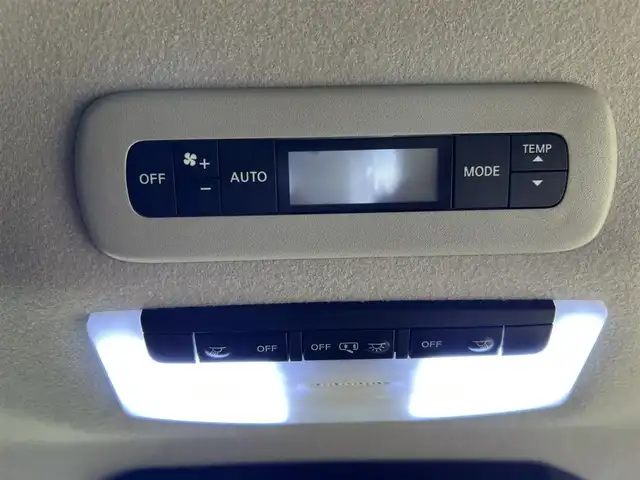 日産 セレナ ハイウェイスター V 岡山県 2020(令2)年 8.1万km ブリリアントホワイトパール 登録時走行距離80270km/社外10インチナビ/フルセグTV(AM.FM.CD.DVD.TV.BT)/フリップダウンモニター/両側パワースライドドア/ハンズフリーパワースライドドア/アラウンドビューモニター/ETC/ブラインドスポットモニター/クリアランスソナー/衝突軽減ブレーキ/横滑り防止装置/クルーズコントロール/アダプティブLEDヘッドライト/アイドリングストップ/16インチ純正AW/フロアマット