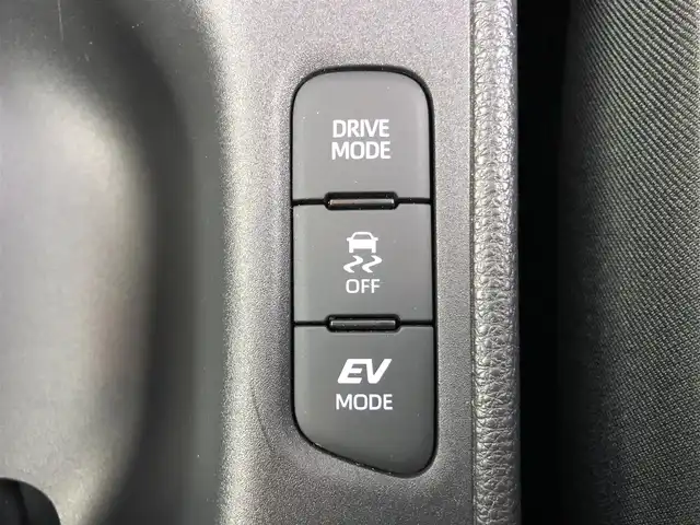 トヨタ ヤリス ハイブリッド Z 愛知県 2020(令2)年 2.4万km ブラック/コーラルクリスタルシャイン 純正ナビ/（ラジオ/Bluetooth/USB）/バックカメラ/ETC2.0/ドラレコ/トヨタセーフティセンス/・レーダークルーズコントロール/・プリクラッシュセーフティ/・レーンディパーチャーアラート/・オートライト/・クリアランスソナー/運転席助手席シートヒーター/ステアスイッチ/ドアバイザー/電格ミラー/純正フロアマット