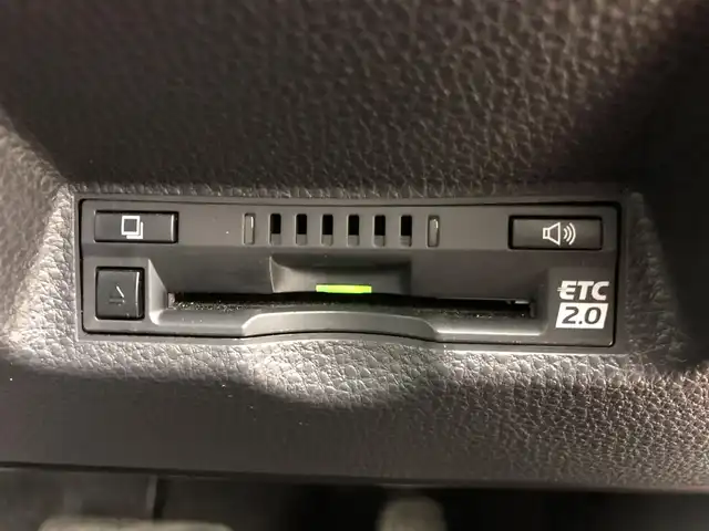 トヨタ ヤリス ハイブリッド Z 愛知県 2020(令2)年 2.4万km ブラック/コーラルクリスタルシャイン 純正ナビ/（ラジオ/Bluetooth/USB）/バックカメラ/ETC2.0/ドラレコ/トヨタセーフティセンス/・レーダークルーズコントロール/・プリクラッシュセーフティ/・レーンディパーチャーアラート/・オートライト/・クリアランスソナー/運転席助手席シートヒーター/ステアスイッチ/ドアバイザー/電格ミラー/純正フロアマット