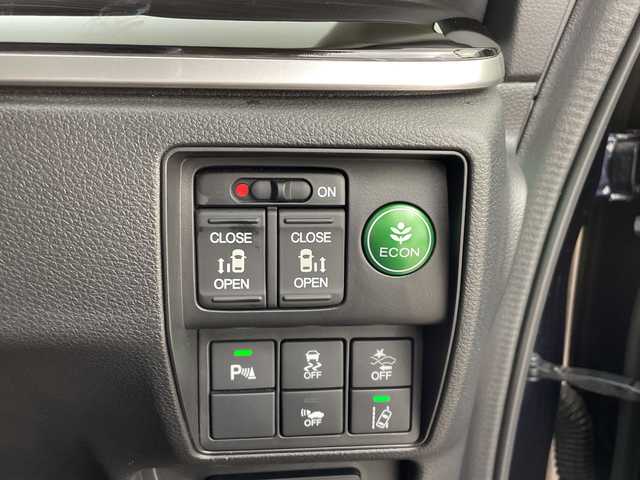 ホンダ オデッセイ ハイブリッド アブソルートセンシングEXパック 鹿児島県 2017(平29)年 4.1万km プレミアムヴィーナスブラックP ホンダセンシング/・アダプティブクルーズコントロール/・衝突軽減ブレーキ/・LKAS/・ロードサインアシスト/・先行車発進お知らせ機能/純正フリップダウンモニター　/純正８インチナビ　/バックカメラ　/オートハイビーム　/ＬＥＤヘッドライト　/ブラインドスポットモニター/パワーシート/AC1500W/ウェルカムライト/純正ラバーフロアマット/サンシェード/アクティブコーナリングライト/ETC