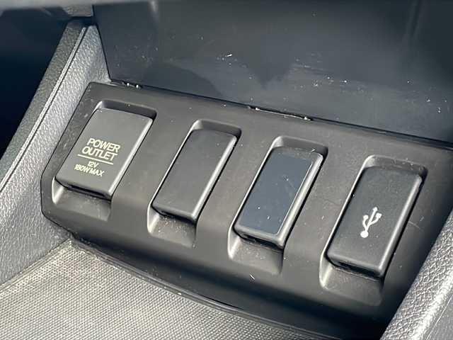 ホンダ ヴェゼル ハイブリッド X ホンダセンシング 長野県 2018(平30)年 7.2万km プレミアムクリスタルレッドM ４WD/純正メモリナビ/バックカメラ/ドライブレコーダー/社外16インチアルミ/純正アルミ夏タイヤ積込/プッシュスタート/クルーズコントロール/ワンオーナー/保証書・取説/スペアキー