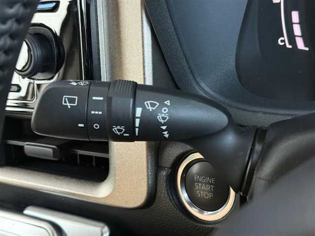 トヨタ シエンタ Z 長崎県 2022(令4)年 6.2万km ホワイトパールクリスタルシャイン /禁煙車//衝突軽減ブレーキ//10.5型メーカーオプションナビ/・Bluetooth/フルセグ/USB//モデリスタエアロパーツ//モデリスタ１５インチアルミホイール//モデリスタマフラー//全方位カメラ//追従走行機能付クルーズコントロール//両側パワースライドドア//後席サーキュレーター//前席シートヒーター//ステアリングヒーター//ビルトインETC//LEDヘッドライト//前後コーナーセンサー//レーンキープアシスト//横滑り防止機能//オートマチックハイビーム//オートライト//ステアリングスイッチ//ウインカーミラー//レザー調シートカバー//保証書有//スペアキー有【スマートキー】