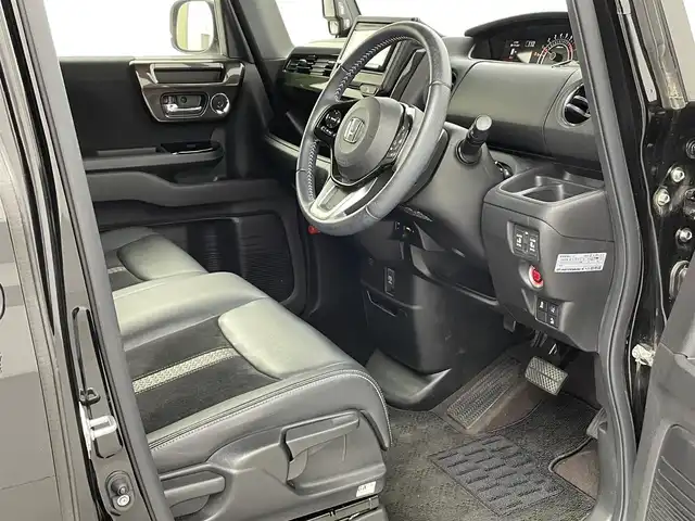 ホンダ Ｎ ＢＯＸ カスタム G L ターボ ホンダセンシング 熊本県 2019(令1)年 5.4万km クリスタルブラックパール 社外ナビフルセグTV BT CD AM FM/無限マフラー/両側パワースライドドア/バックカメラ/ビルトインETC/前席シートヒーター/無限エアロ（F・S・R）/ホンダセンシング/・衝突軽減ブレーキ/・アダブティブクルーズコントロール/・オートマチックハイビーム/・先行車発進お知らせ/・路外逸脱制御機能/・車線維持支援システム/・標識認識システム/横滑り防止/アイドリングストップ/ハーフレザーシート/純正フロアマット/純正AW/パドルシフト/ステアリングリモコン/オートライト/オートマチックハイビーム/LEDヘッドライト/スマートキー/プッシュスタート
