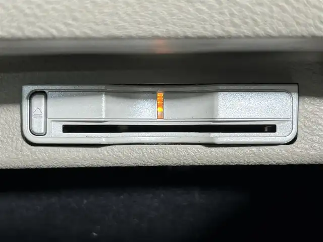 ホンダ エリシオン プレステージ SG HDDナビ 佐賀県 2007(平19)年 19万km ブルーイッシュホワイトパール 純正8型ナビ/（ＡＭ/ＦＭ/CD/DVD）/バックカメラ/クルーズコントロール/両側パワースライドドア/コーナーセンサー/ビルトインETC/HIDヘッドライト/盗難防止装置/レーダー探知機/スマートキー/スペアキー有/純正フロアマット/純正17インチアルミホイール	/ステアリングスイッチ/電動格納ミラー/ドアバイザー