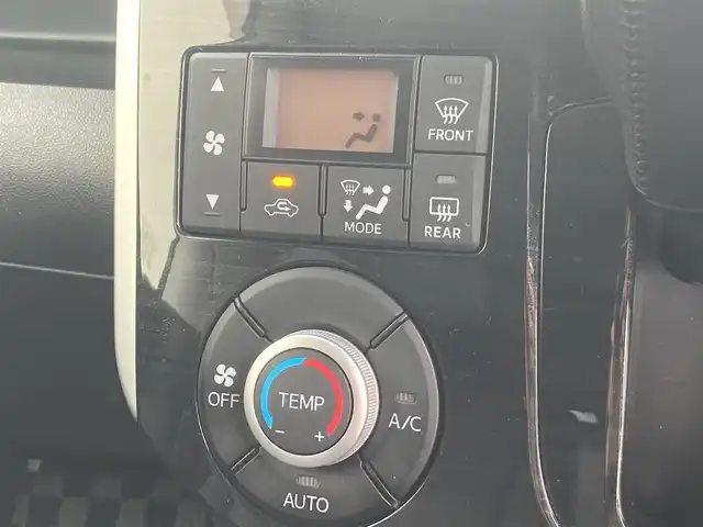 ダイハツ タント カスタム RS トップED SA 島根県 2014(平26)年 4.1万km ブラックマイカメタリック 〇社外ナビ(CD/DVD/BT/フルセグ)/〇両側パワースライドドア/〇バックカメラ/〇ETC/〇スマートアシスト/〇低速衝突回避支援ブレーキ機能/〇アイドリングストップ/〇LEDヘッドランプ/〇オートライト/〇オートエアコン/〇合皮/ファブリックコンビシート/〇シートカバー取付/〇純正15インチアルミ/〇禁煙車
