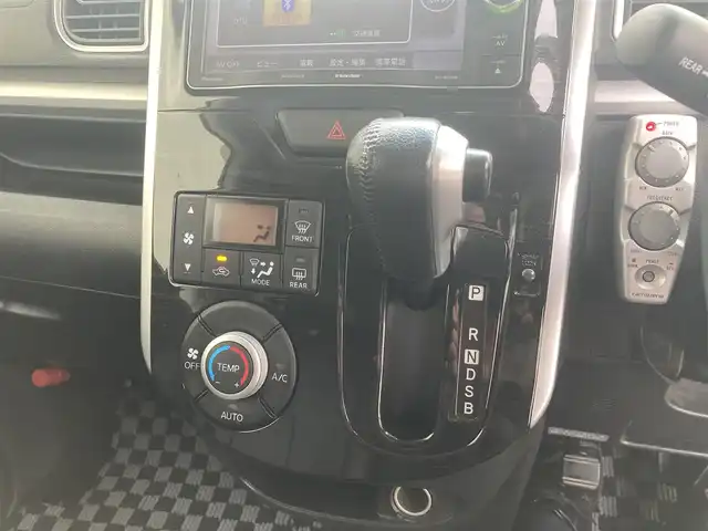 ダイハツ タント カスタム RS トップED SA 島根県 2014(平26)年 4.1万km ブラックマイカメタリック 〇社外ナビ(CD/DVD/BT/フルセグ)/〇両側パワースライドドア/〇バックカメラ/〇ETC/〇スマートアシスト/〇低速衝突回避支援ブレーキ機能/〇アイドリングストップ/〇LEDヘッドランプ/〇オートライト/〇オートエアコン/〇合皮/ファブリックコンビシート/〇シートカバー取付/〇純正15インチアルミ/〇禁煙車