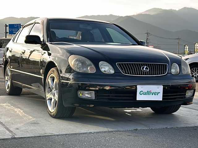 トヨタ アリスト S300 ベルテックエディション 山梨県 2002(平14)年 11.2万km ブラック 純正ナビ/クルーズコントロール/レザーシート/横滑り防止装置/ETC/HIDヘッドライト/オートライト/純正17インチAW/シートヒーター/リアウィング/パドルシフト/JBLサウンドシステム/プッシュスタート/スマートキー/純正フロアマット/スペアキー/取扱説明書/保証書