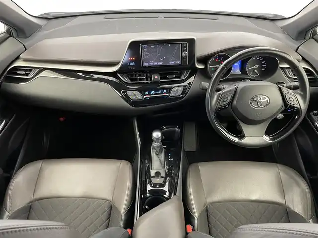 トヨタ Ｃ－ＨＲ G－T 埼玉県 2017(平29)年 4.5万km ホワイトパールクリスタルシャイン 純正ナビ　バックカメラ　ＢＳＭ　レーダークルーズコントロール　ビルトインＥＴＣ　シートヒーター　ドライブレコーダー　ハーフレザー　純正アルミホイール　コーナーセンサー　ＬＥＤライト　地デジＴＶ