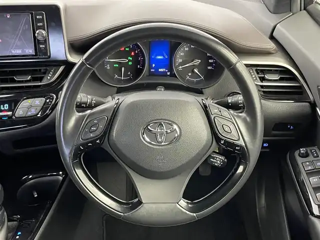 トヨタ Ｃ－ＨＲ G－T 埼玉県 2017(平29)年 4.5万km ホワイトパールクリスタルシャイン 純正ナビ　バックカメラ　ＢＳＭ　レーダークルーズコントロール　ビルトインＥＴＣ　シートヒーター　ドライブレコーダー　ハーフレザー　純正アルミホイール　コーナーセンサー　ＬＥＤライト　地デジＴＶ