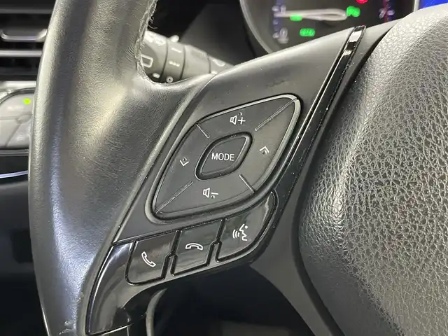 トヨタ Ｃ－ＨＲ G－T 埼玉県 2017(平29)年 4.5万km ホワイトパールクリスタルシャイン 純正ナビ　バックカメラ　ＢＳＭ　レーダークルーズコントロール　ビルトインＥＴＣ　シートヒーター　ドライブレコーダー　ハーフレザー　純正アルミホイール　コーナーセンサー　ＬＥＤライト　地デジＴＶ