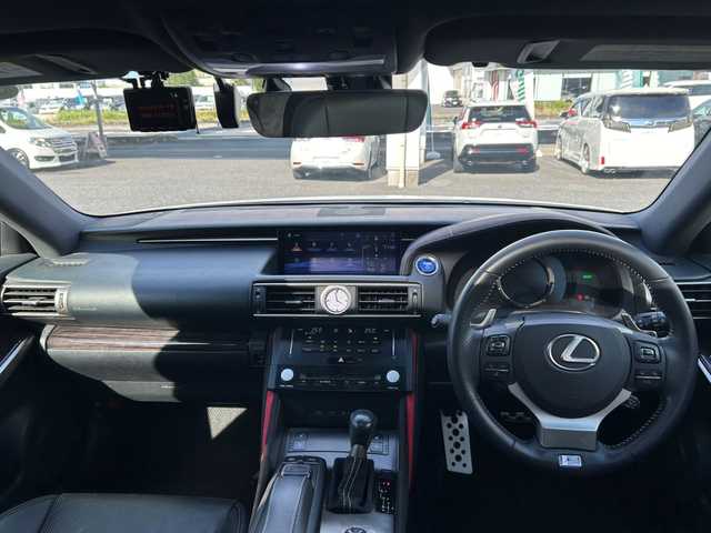 レクサス ＩＳ 300h Fスポーツ 埼玉県 2013(平25)年 9万km ホワイトノーヴァガラスフレーク フルセグテレビ/クルーズコントロール/ETC/メモリナビ/バックカメラ/サンルーフ/プッシュスタート/パワーシート/ABS/横滑り防止装置/レザーシート/オートライト/純正フロアマット/ドライブレコーダー/衝突被害軽減ブレーキ/Bluetooth接続/DVD再生/AAC/PW/PS/取扱説明書/保証書/シートヒーター/ブラインドスポットモニター