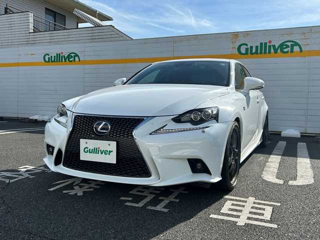 レクサス ＩＳ 300h Fスポーツ 埼玉県 2013(平25)年 9万km ホワイトノーヴァガラスフレーク フルセグテレビ/クルーズコントロール/ETC/メモリナビ/バックカメラ/サンルーフ/プッシュスタート/パワーシート/ABS/横滑り防止装置/レザーシート/オートライト/純正フロアマット/ドライブレコーダー/衝突被害軽減ブレーキ/Bluetooth接続/DVD再生/AAC/PW/PS/取扱説明書/保証書/シートヒーター/ブラインドスポットモニター