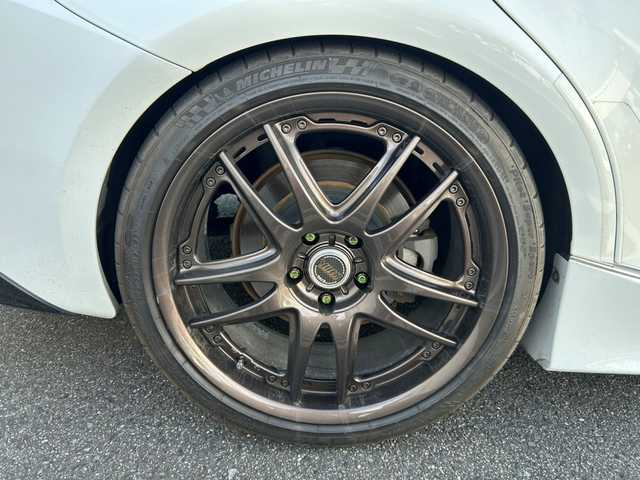 レクサス ＩＳ 300h Fスポーツ 埼玉県 2013(平25)年 9万km ホワイトノーヴァガラスフレーク フルセグテレビ/クルーズコントロール/ETC/メモリナビ/バックカメラ/サンルーフ/プッシュスタート/パワーシート/ABS/横滑り防止装置/レザーシート/オートライト/純正フロアマット/ドライブレコーダー/衝突被害軽減ブレーキ/Bluetooth接続/DVD再生/AAC/PW/PS/取扱説明書/保証書/シートヒーター/ブラインドスポットモニター