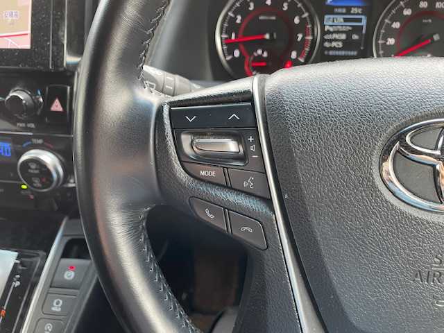 トヨタ アルファード S タイプゴールド 福島県 2021(令3)年 3.9万km ホワイトパールクリスタルシャイン 4WD/純正ディスプレイオーディオ/【フルセグ/Bluetooth/USB/Miracast】/ナビ機能拡張有/バックカメラ/ハーフレザーシート/社外16inアルミホイール/TOYOTA Safety Sense/レーダークルーズコントロール/PCS：プリクラッシュセーフティシステム/オートハイビーム/純正LEDヘッドライト/純正フォグランプ/純正ドライブレコーダー/純正フロアマット/ビルトインETC/スマートキー/エンジンプッシュスタート/スペアキー×1