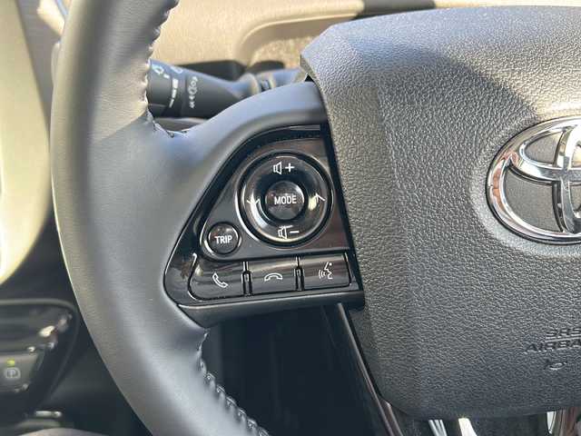トヨタ プリウス S ツーリングセレ ブラックED 福岡県 2022(令4)年 2.8万km プレシャスブラックパール 純ナビ9インチ(AM/FM/DVD/TV/BT)/アラウンドビューモニター/バックカメラ/トヨタセーフティセンス/社外前後ドラレコ(TZ-DR210)/ビルトインETC/TVキャンセラー/D席＋N席シートヒーター/前後コーナーセンサー/合皮レザーシート/専用LEDヘッドライト＆フォグランプ/専用LEDアクセサリーランプ/専用17インチアルミホイール/ブラック塗装センターピラーガーニッシュ