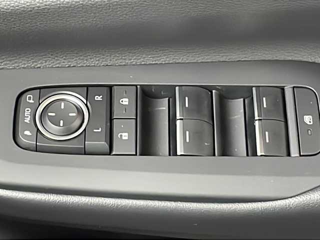 トヨタ プリウス Z 福島県 2024(令6)年 0.7万km グレー ワンオーナー　フルセグTV　　メーカー純正ナビ　ETC　純正AW　クルコン追従　全方位カメラ　衝突軽減　車両脱線　プッシュスタート　ステアリングスイッチ　純正フロアマット　メモリーシート　シートヒーター　パワーバックドア　ステアリングヒーター　デジタルインナーミラー