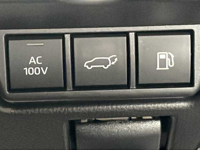 トヨタ プリウス Z 福島県 2024(令6)年 0.7万km グレー ワンオーナー　フルセグTV　　メーカー純正ナビ　ETC　純正AW　クルコン追従　全方位カメラ　衝突軽減　車両脱線　プッシュスタート　ステアリングスイッチ　純正フロアマット　メモリーシート　シートヒーター　パワーバックドア　ステアリングヒーター　デジタルインナーミラー