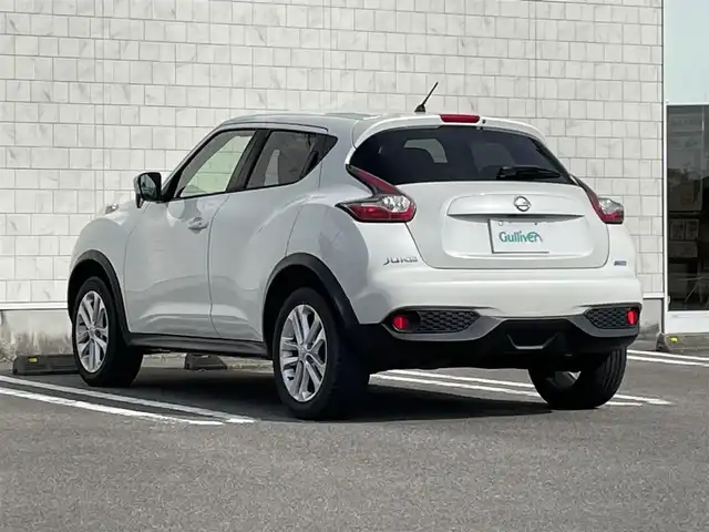 日産 ジューク 15RX Vセレクション 宮崎県 2016(平28)年 13.4万km ブリリアントホワイトパール 純正ナビ/（MM115D-W）（BT）（ワンセグTV）/パワーステアリング/プッシュスタート/パワーウインドウ/エアバックW/純正LEDヘッドライト/純正フロアマット/バックカメラ/パーキングアシスト/オートライト/横滑り防止装置/盗難防止装置/ABS/AAC/ETC