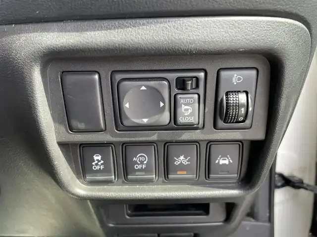 日産 ジューク 15RX Vセレクション 宮崎県 2016(平28)年 13.4万km ブリリアントホワイトパール 純正ナビ/（MM115D-W）（BT）（ワンセグTV）/パワーステアリング/プッシュスタート/パワーウインドウ/エアバックW/純正LEDヘッドライト/純正フロアマット/バックカメラ/パーキングアシスト/オートライト/横滑り防止装置/盗難防止装置/ABS/AAC/ETC