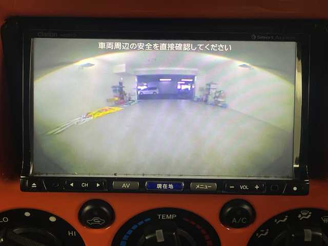 トヨタ ＦＪクルーザー 埼玉県 2014(平26)年 10.9万km オレンジ/ホワイト 社外ナビ/　（FM/AM/Bluetooth/iPod/DVD/CD）/フルセグテレビ/バックカメラ/ドライブレコーダー/フロアマット/コーナーセンサー/背面タイヤ/ETC