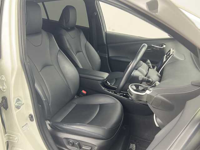 トヨタ プリウス A ツーリングセレクション 茨城県 2020(令2)年 5.3万km ホワイトパールクリスタルシャイン モデリスタエアロ/TRDマフラー/TEIN車高調/純正9インチナビ/バックカメラ/トヨタセーフティセンス/レーダークルーズコントロール/レザーシート/シートヒーター/HUD/BSM/前後ドライブレコーダー/ETC2.0/純正フロアマット/LEDヘッドライト/フォグランプ/オートライト/クリアランスソナー/スマートキー