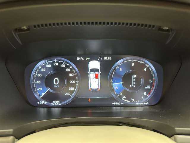 ボルボ Ｖ９０ D4 モメンタム 千葉県 2018(平30)年 5.3万km クリスタルホワイトP ＡＣＣ　/白革シート　/純正ナビ　/ＴＶ　/３６０°/Ｂｌｕｅｔｏｏｔｈ接続　/電動シート　/シートヒーター　/パークアシスト　/電動リアゲート　/ＬＥＤヘッドライト　/衝突軽減ブレーキ　/ＢＬＩＳ　/ＬＫＡ　/ＥＴＣ　/禁煙車