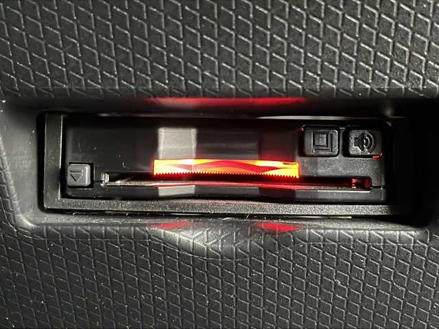 ダイハツ タント カスタム RS 山口県 2023(令5)年 0.7万km ファイアークォーツレッドM 社外メモリナビ/・HDMI/・フルセグテレビ/・Bluetooth/バックカメラ/ETC/スマートアシスト/・衝突回避支援ブレーキ/・衝突被害軽減ブレーキ/・衝突警報機能/・誤発進抑制制御機能/・先行車発進お知らせ機能/・車線逸脱警報機能/・オートハイビーム/両側パワースライドドア/プッシュスタート/スマートキー/アイドリングストップ/純正LEDヘッドライト/フォグランプ/純正アルミホイール15インチ/コーナーセンサー/純正フロアマット/取扱説明書