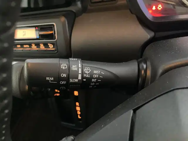 スズキ スペーシア ギア マイスタイル 福岡県 2023(令5)年 1.9万km オフブルーメタリック/ガンメタリック2トーンルーフ スズキセーフティサポート/レーンキープアシスト/ドラレコ/バックカメラ/アラウンドビューカメラ/BT/純正ナビ/CDチェンジャー/フルセグTV/純正アルミホイール/純正フロアマット/プッシュスタート/スマートキー/オートライト/LEDヘッド/ルーフレール