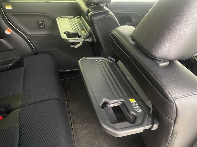 ダイハツ タント カスタム X 埼玉県 2023(令5)年 2.7万km シャイニングホワイトパール 純正ナビ/　(Bluetooth/USB/DVD/CD/HDMI/FM/AM)/フルセグテレビ/バックカメラ/ETC/前方ドライブレコーダー/両側パワースライドドア/ハーフレザーシート/運転席・助手席シートヒーター/衝突被害軽減ブレーキ/車線逸脱警報/クリアランスソナー/オートハイビーム/オートLEDライト/電子パーキングシステム/ブレーキホールド/プッシュスタート/純正14インチアルミホイール