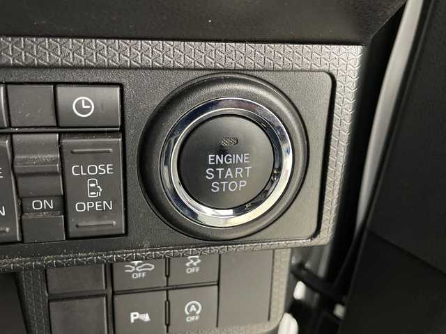 ダイハツ タント カスタム X 埼玉県 2023(令5)年 2.7万km シャイニングホワイトパール 純正ナビ/　(Bluetooth/USB/DVD/CD/HDMI/FM/AM)/フルセグテレビ/バックカメラ/ETC/前方ドライブレコーダー/両側パワースライドドア/ハーフレザーシート/運転席・助手席シートヒーター/衝突被害軽減ブレーキ/車線逸脱警報/クリアランスソナー/オートハイビーム/オートLEDライト/電子パーキングシステム/ブレーキホールド/プッシュスタート/純正14インチアルミホイール