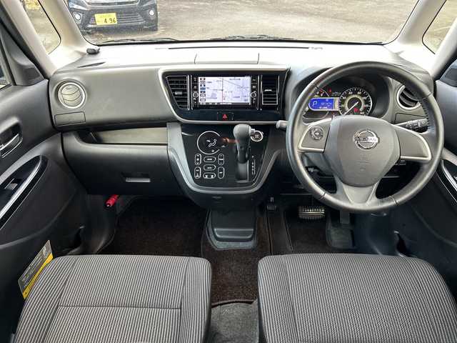 日産 デイズ ルークス ハイウェイスター Xターボ 山梨県 2019(平31)年 2.2万km オーシャンブルーP 純正ナビ　/全方位カメラ　/ターボ　/ワンセグ　/両側パワースライドドア　/ETC　/プッシュスタート　/純正フロアマット　/LEDライト　/横滑り防止機能　/オートライト/コーナーセンサー