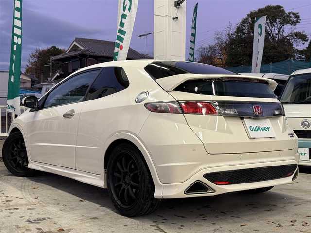 ホンダ シビック タイプR ユーロ 兵庫県 2009(平21)年 3.5万km チャンピオンシップホワイト アドバン18インチAW/Defiインマニ圧メーター/DefiアドバンスZDマルチ表示計/社外ポータブルナビ/ETC/ステアリングリモコン/純正オーディオ/リアパーキングセンサー/革巻きステアリング/タイプR専用シート/6速MT/キセノンヘッドライト/キーレスキー/プッシュスタート/純正ホイール積み込み（スタッドレス）