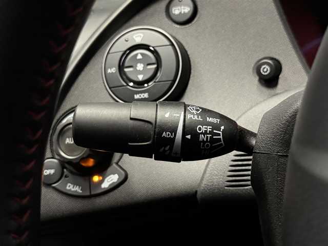 ホンダ シビック タイプR ユーロ 兵庫県 2009(平21)年 3.5万km チャンピオンシップホワイト アドバン18インチAW/Defiインマニ圧メーター/DefiアドバンスZDマルチ表示計/社外ポータブルナビ/ETC/ステアリングリモコン/純正オーディオ/リアパーキングセンサー/革巻きステアリング/タイプR専用シート/6速MT/キセノンヘッドライト/キーレスキー/プッシュスタート/純正ホイール積み込み（スタッドレス）