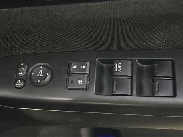 ホンダ Ｎ ＢＯＸ カスタム G SSパッケージ 東京都 2013(平25)年 8.9万km プレミアムゴールドパープルパール (株)IDOMが運営する【じしゃロン国分寺店】の自社ローン対象車両になります。こちらは現金ご利用時の価格です。自社ローンご希望の方は別途その旨お申付け下さい。/両側パワースライドドア/社外メモリナビ（ストラーダ CN-R300D）/フルセグテレビ/黒革巻きステアリング/フォグランプ/オートライト/ETC/HID