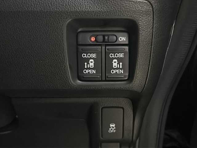 ホンダ Ｎ ＢＯＸ カスタム G SSパッケージ 東京都 2013(平25)年 8.9万km プレミアムゴールドパープルパール (株)IDOMが運営する【じしゃロン国分寺店】の自社ローン対象車両になります。こちらは現金ご利用時の価格です。自社ローンご希望の方は別途その旨お申付け下さい。/両側パワースライドドア/社外メモリナビ（ストラーダ CN-R300D）/フルセグテレビ/黒革巻きステアリング/フォグランプ/オートライト/ETC/HID