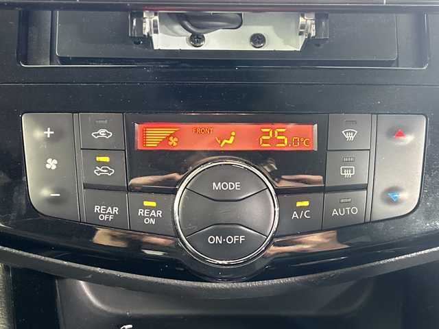 日産 セレナ ハイウェイS S HV Aセーフ 佐賀県 2014(平26)年 6.3万km ブリリアントホワイトパール 社外ＳＤナビ/（AM FM SD USB Ipod HDMI AUX Bluetooth）/後席用モニター　/全方位カメラ　/ETC/ワンセグTV/横滑り防止　/ふらつき警報　/衝突軽減　/レーンキープアシスト　/クルーズコントロール　/両側電動パワースライドドア　/純正フロアマット　/純正１６インチアルミホイール/スマートキー/スペアキー/電動格納ミラー/ドアバイザー