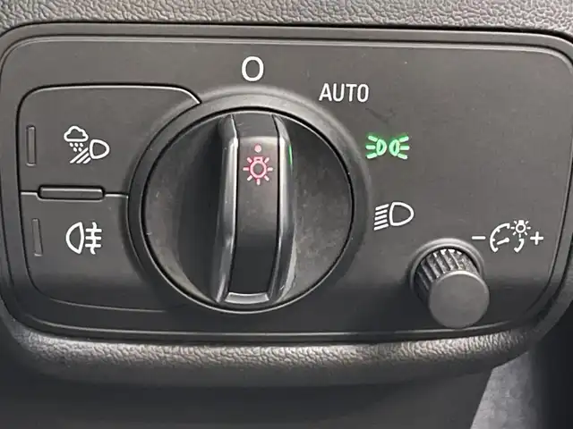 車両画像15