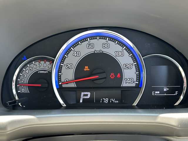 スズキ エブリィ ワゴン PZターボ スペシャル 千葉県 2024(令6)年 1.8万km クールカーキPM ナビ　ＴＶ　両側電動　ＥＴＣ　温シート　ＤＶＤ／ＣＤ　ワンオーナー　アイドリングストップ　ベッドキット　ＵＳＢ　ベンチシート　フォグランプ　電動オートステップ　コーナーセンサー　純正ＡＷ　オートライト/社外ナビ/ＴＶ/両側電動/ＥＴＣ/温シート/ＤＶＤ／ＣＤ/ワンオーナー/アイドリングストップ/ベッドキット/ＵＳＢ入力端子/ベンチシート/フォグランプ/社外サスペンション/電動オートステップ/コーナーセンサー/純正アルミホイール/純正フロアマット/ABS/横滑り防止装置/レーンキープアシスト/オートライト/キセノン/エアバックW/衝突被害軽減システム