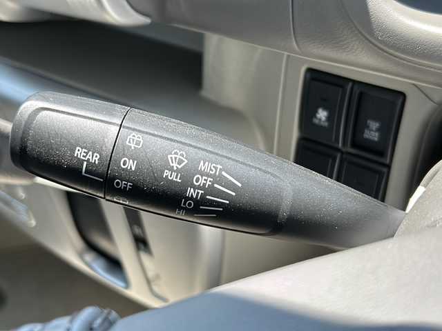 スズキ エブリィ ワゴン PZターボ スペシャル 千葉県 2024(令6)年 1.8万km クールカーキPM ナビ　ＴＶ　両側電動　ＥＴＣ　温シート　ＤＶＤ／ＣＤ　ワンオーナー　アイドリングストップ　ベッドキット　ＵＳＢ　ベンチシート　フォグランプ　電動オートステップ　コーナーセンサー　純正ＡＷ　オートライト/社外ナビ/ＴＶ/両側電動/ＥＴＣ/温シート/ＤＶＤ／ＣＤ/ワンオーナー/アイドリングストップ/ベッドキット/ＵＳＢ入力端子/ベンチシート/フォグランプ/社外サスペンション/電動オートステップ/コーナーセンサー/純正アルミホイール/純正フロアマット/ABS/横滑り防止装置/レーンキープアシスト/オートライト/キセノン/エアバックW/衝突被害軽減システム