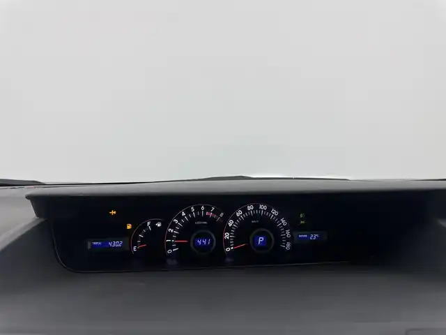 トヨタ ヴォクシー ZS 愛知県 2007(平19)年 19.3万km ダークバイオレットマイカメタリック 純正HDDナビ/　・CD/DVD/BT/ワンセグ/バックカメラ/ステアリングリモコン/パドルシフト/MTモード/ETC/3列シート/ウォークスルー/純正フロアマット/両側パワースライドドア/純正18インチアルミホイール/スマートキー