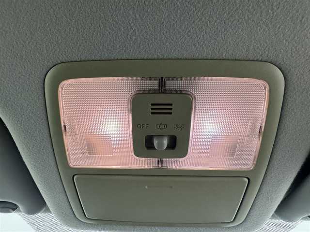 トヨタ ヴォクシー ZS 愛知県 2007(平19)年 19.3万km ダークバイオレットマイカメタリック 純正HDDナビ/　・CD/DVD/BT/ワンセグ/バックカメラ/ステアリングリモコン/パドルシフト/MTモード/ETC/3列シート/ウォークスルー/純正フロアマット/両側パワースライドドア/純正18インチアルミホイール/スマートキー