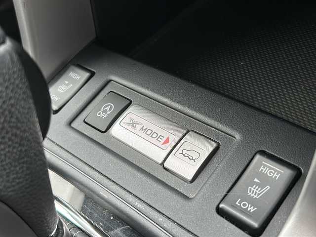 スバル フォレスター S－リミテッド 大阪府 2015(平27)年 5.6万km ディープシーブルーパール 純正SDナビ/バックカメラ/フルセグテレビ/Bluetooth/パワーシート（運転席・助手席）/純正フロアマット/シートヒーター（前席）/アイサイトVer．2/VDC（ビークルダイナミクスコントロール）/エマージェンシーストップシグナル/デュアルゾーンフルオートエアコン/電動格納ミラー