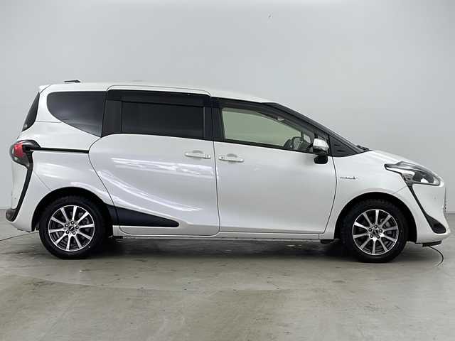 トヨタ シエンタ ハイブリッド G クエロ 道央・札幌 2019(平31)年 1.7万km ホワイトパールクリスタルシャイン ・ワンオーナー/・ハイブリッド/・純正SDナビTV&CD&DVD&BT/・トヨタセーフティセンス/・LDA/・プリクラッシュセーフティ/・クリアランスソナー/・先行車発進お知らせ/・両側パワースライドドア/・全方位カメラ/・クルーズコントロール/・サマータイヤゴムのみ積込/・ハーフレザーシート/・革巻きステアリング/・ステアリングスイッチ/・ビルトインETC/・オートマチックハイビーム/・オートライト/・LEDヘッドライト/・LEDフォグ/・ECOMODE/・EVMODE/・スマートキー/・プッシュスタート/・横滑り防止