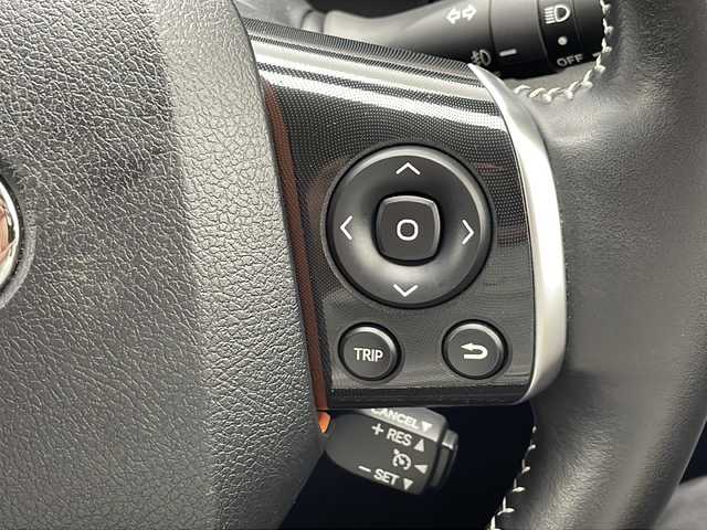 トヨタ シエンタ ハイブリッド G クエロ 千葉県 2019(平31)年 1.7万km ホワイトパールクリスタルシャイン ワンオーナー/純正SDナビ/（フルセグ/Bluetooth/CD/DVD/FM/AM）/レーンキープアシスト/プリクラッシュセーフティ/クリアランスソナー/先行車発進お知らせ/両側パワースライドドア/全方位カメラ/クルーズコントロール/ハーフレザーシート/革巻きステアリング/ステアリングスイッチ/ビルトインETC/オートマチックハイビーム/オートライト/LEDヘッドライト/フォグライト/スマートキー/プッシュスタート/横滑り防止