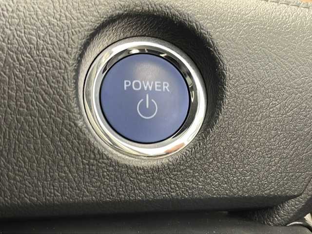 トヨタ シエンタ ハイブリッド G クエロ 千葉県 2019(平31)年 1.7万km ホワイトパールクリスタルシャイン ワンオーナー/純正SDナビ/（フルセグ/Bluetooth/CD/DVD/FM/AM）/レーンキープアシスト/プリクラッシュセーフティ/クリアランスソナー/先行車発進お知らせ/両側パワースライドドア/全方位カメラ/クルーズコントロール/ハーフレザーシート/革巻きステアリング/ステアリングスイッチ/ビルトインETC/オートマチックハイビーム/オートライト/LEDヘッドライト/フォグライト/スマートキー/プッシュスタート/横滑り防止