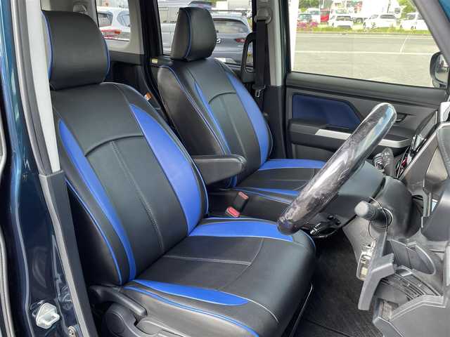 トヨタ ルーミー カスタムG S 青森県 2017(平29)年 5.2万km レーザーブルークリスタルシャイン 4WD/社外ナビ/フルセグTV/CD/DVD/BT/AMFM/両側パワースライドドア/衝突被害軽減システム/横滑り防止/アイドリングストップ/クルーズコントロール/社外エンジンスターター/オートライト/純正フロアマット/プッシュスタート/スマートキー